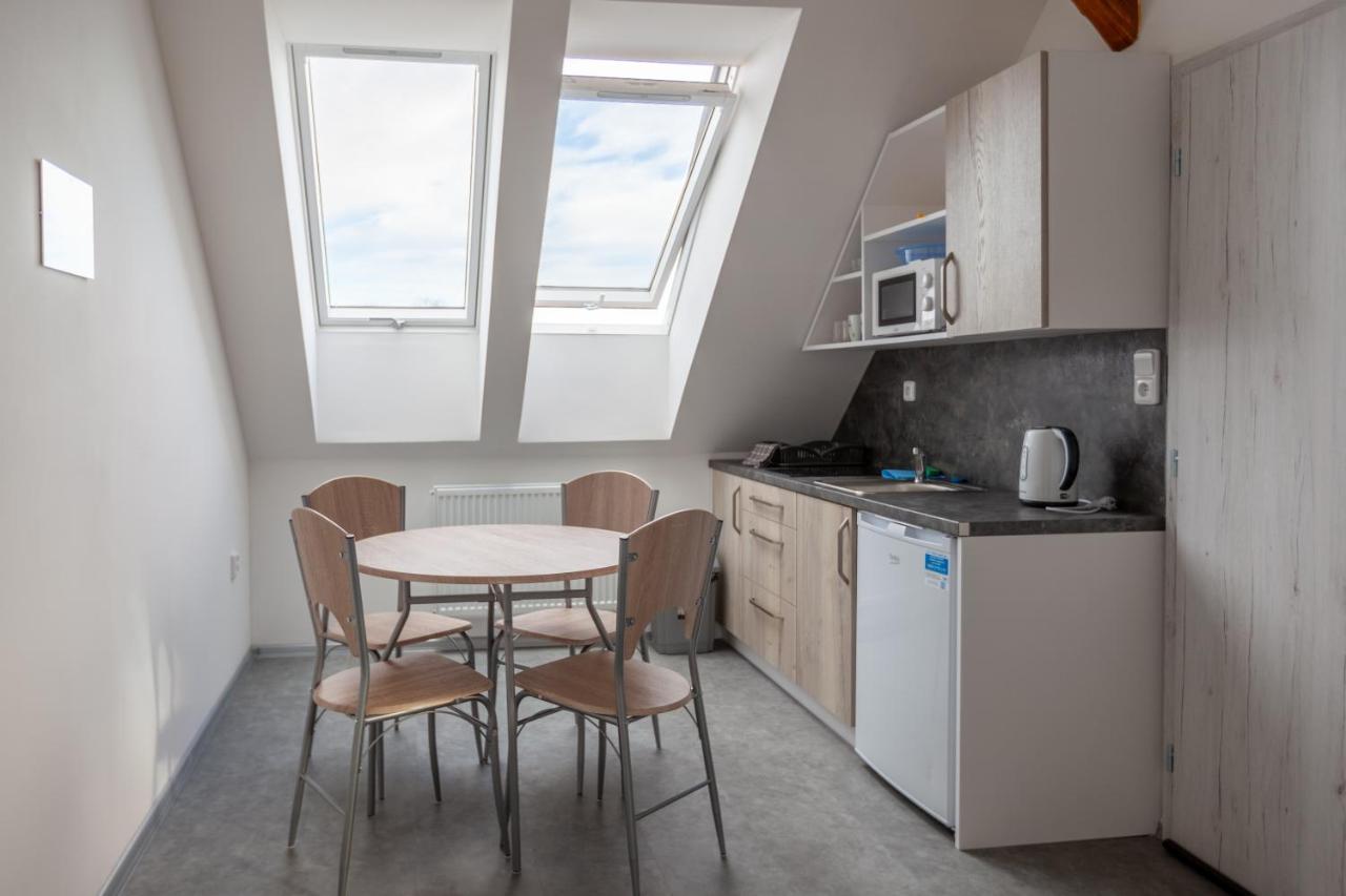 Apartmany Domek U Lesa Bítov Exterior foto